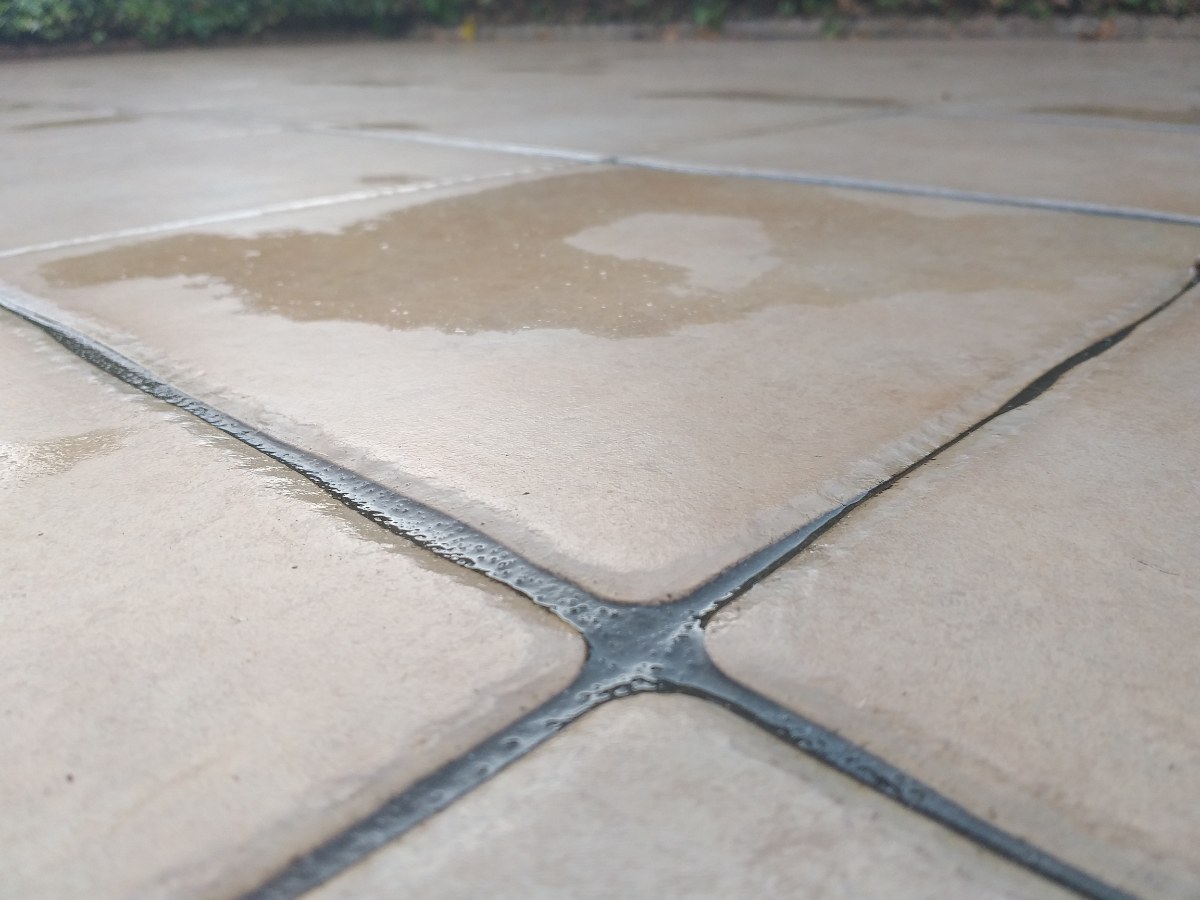 Quel temps de séchage pour joints de carrelage extérieur sous la pluie — free download