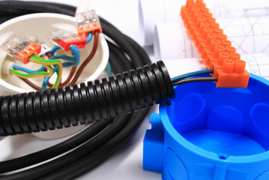 Une gaine de 40 mm avec des câbles